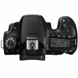 Canon EOS 90D DSLR Camera with 18-55 IS STM