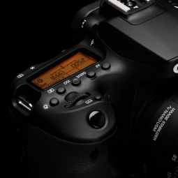 Canon EOS 90D DSLR Camera with 18-55 IS STM
