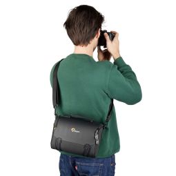 Lowepro Adventura SH 140 III | Camera Case