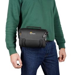 Lowepro Adventura SH 140 III | Camera Case